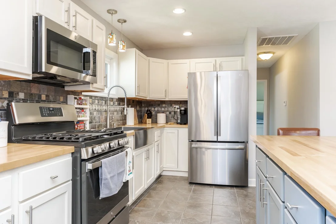Photo of 24401 Peyton Place