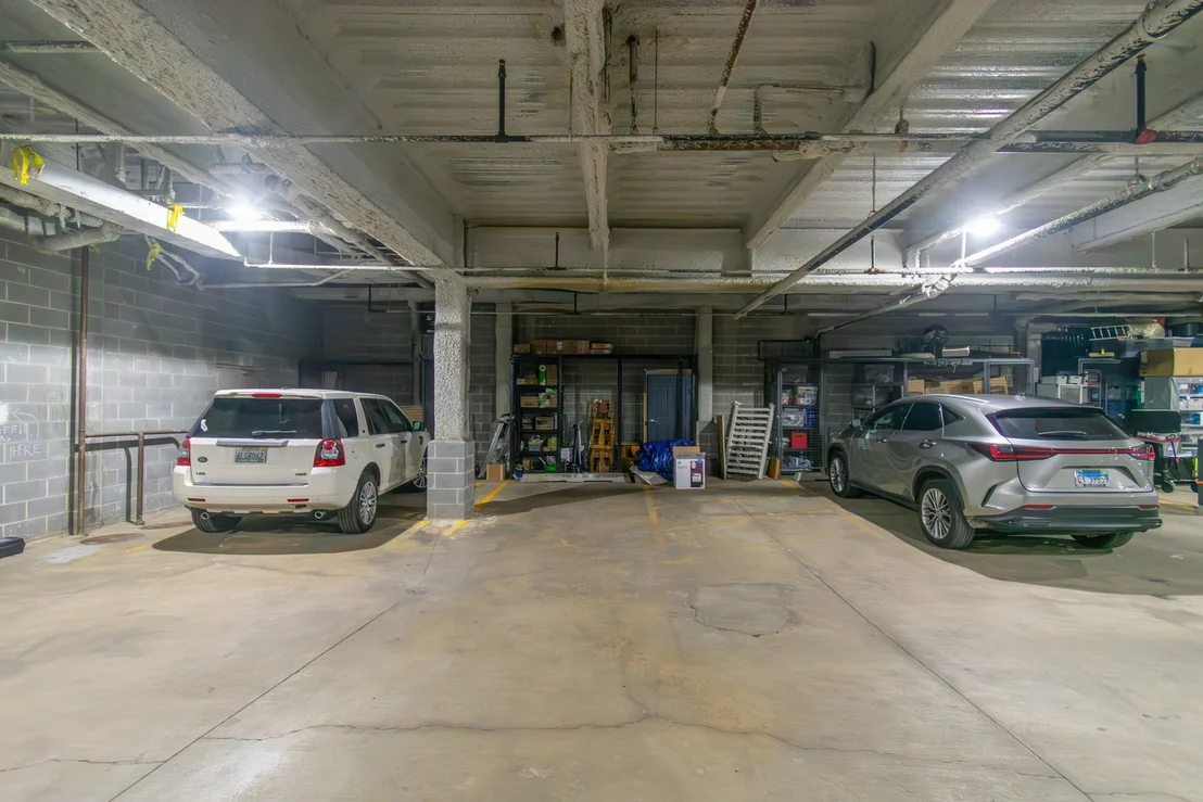 Photo of Unit 1 at 1355 W Washington Boulevard