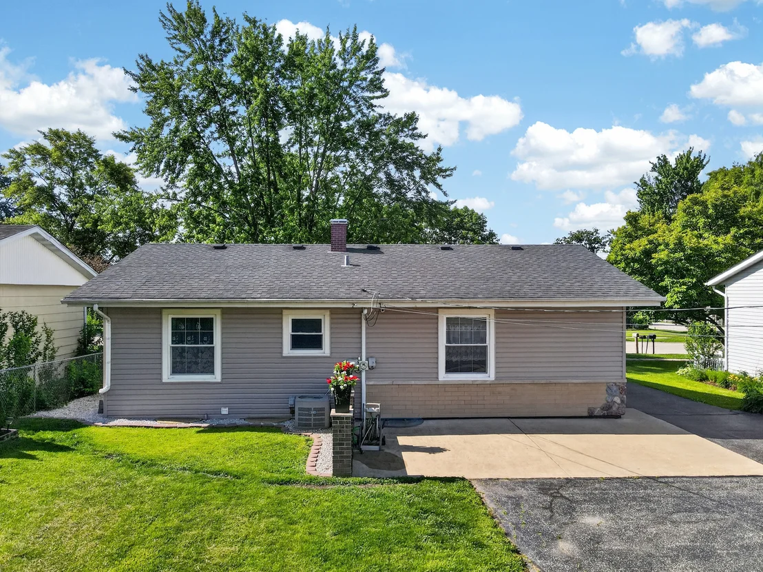 Photo of 1104 Basin Drive