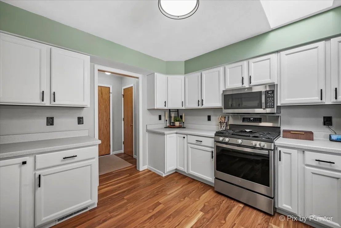 Photo of 7585 Derby Close