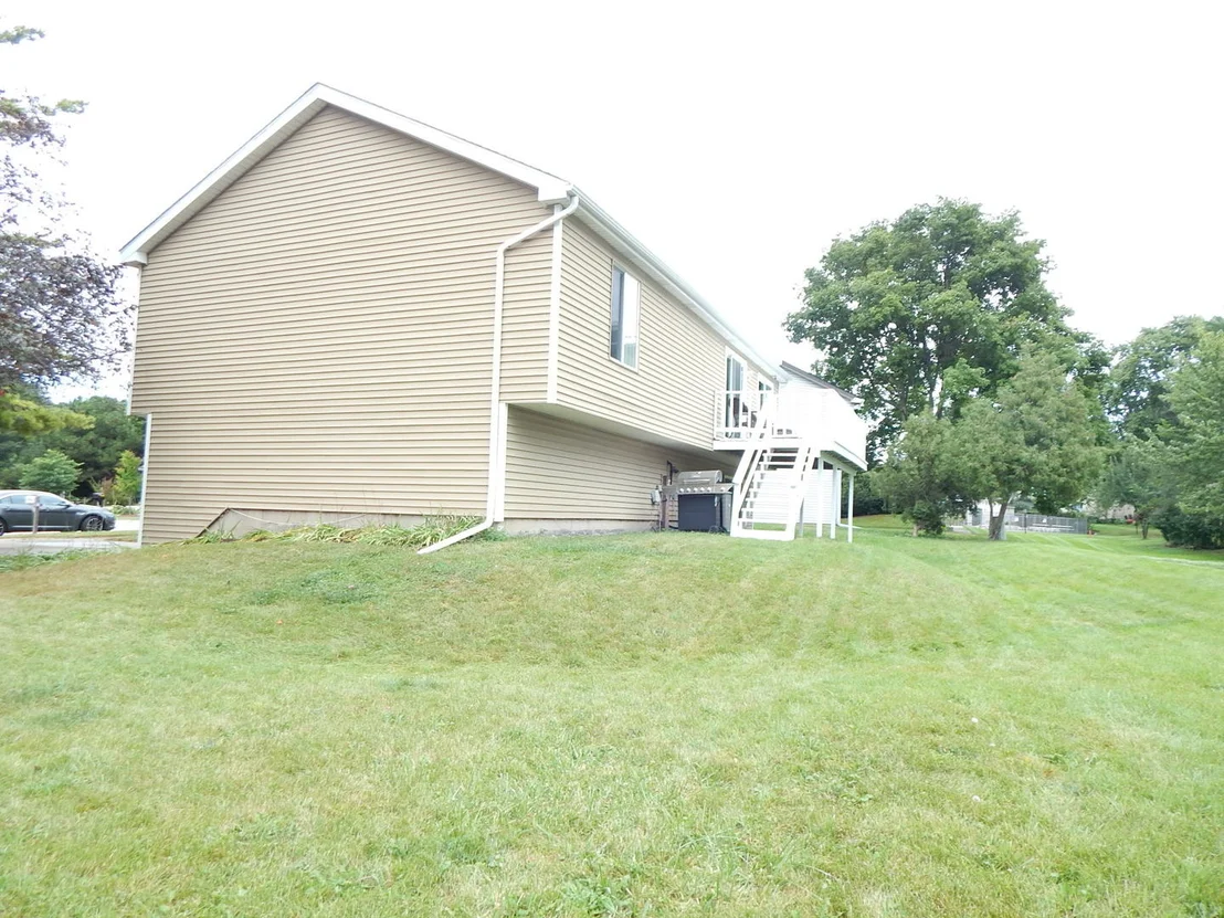 Photo of 902 Garden Circle