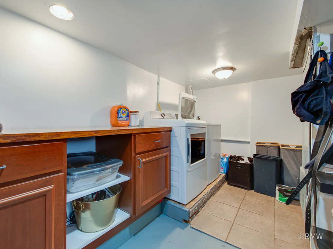 Photo of 51 W ROZANNE Drive
