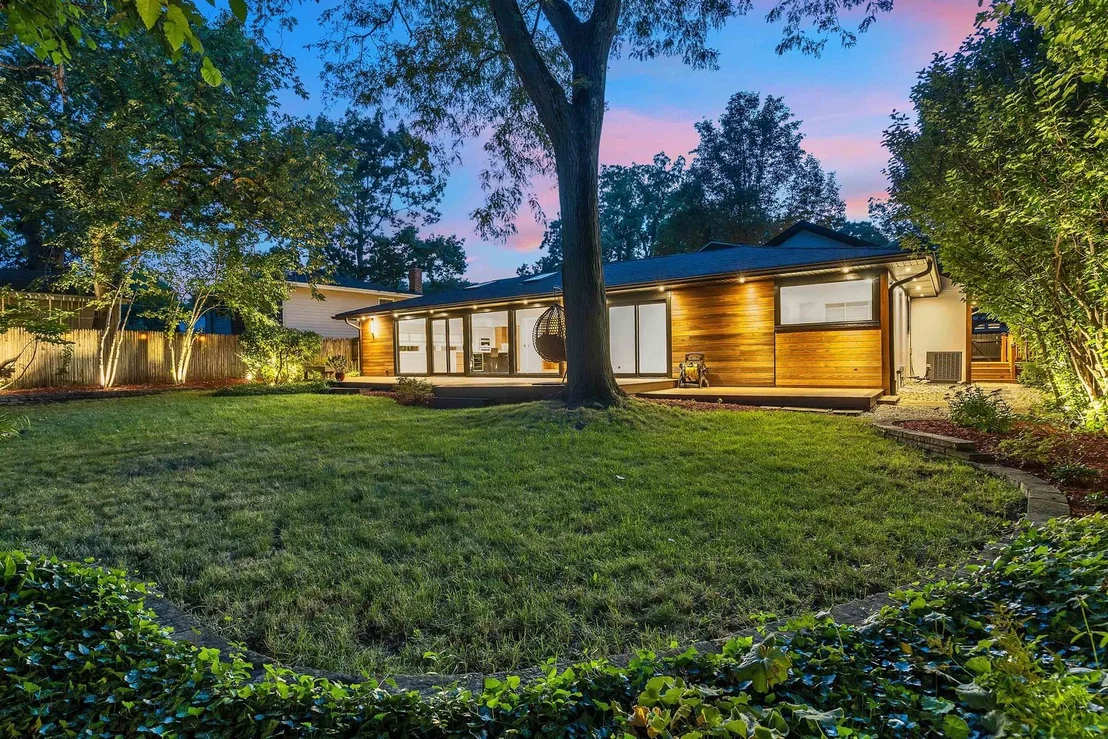 Photo of 623 Echo Lane