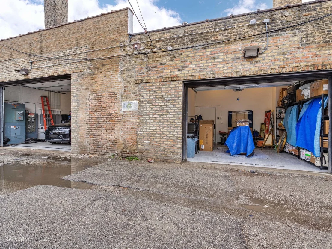 Photo of 2733 N Pulaski Road