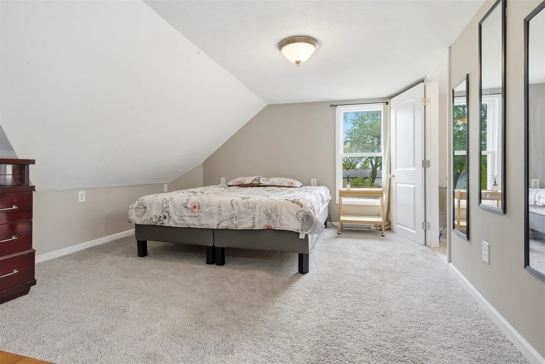 Photo of 357 W 3rd Street