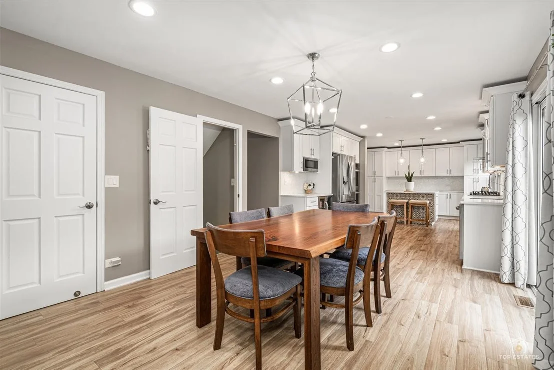 Photo of 4030 N Parkside Drive