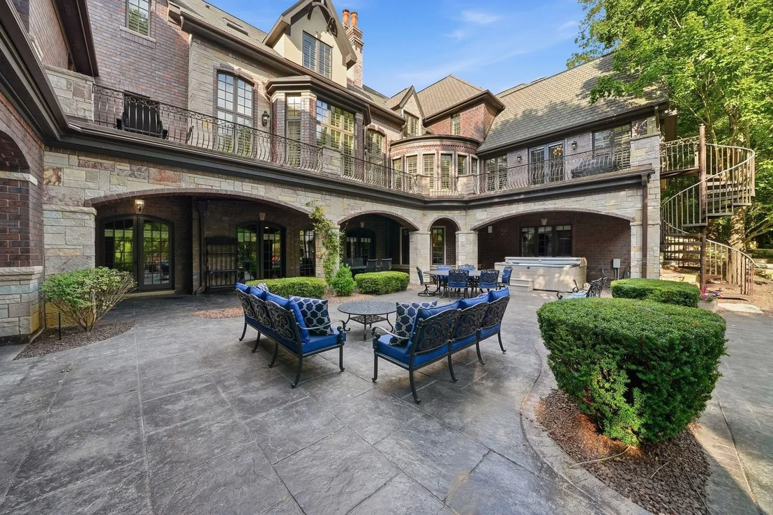 Photo of 501 Chatfield Road