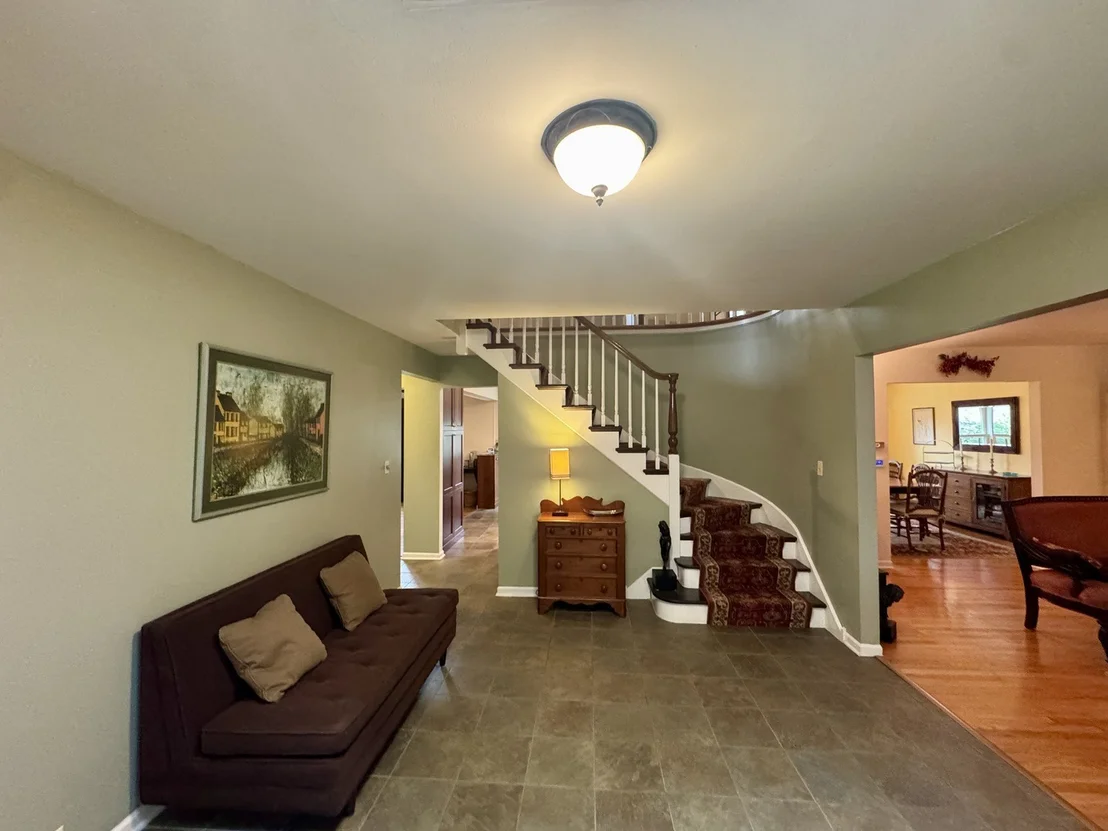 Photo of 2736 Covert Road