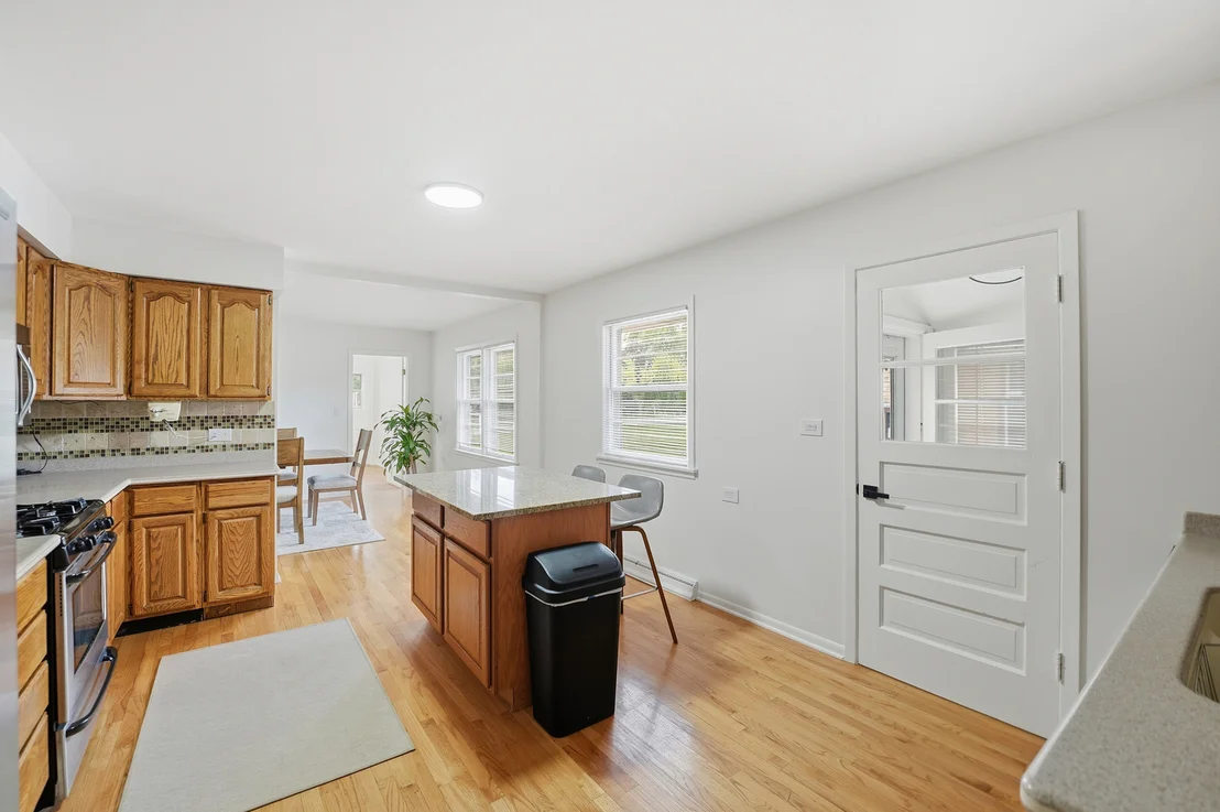 Photo of 2401 Rohlwing Road