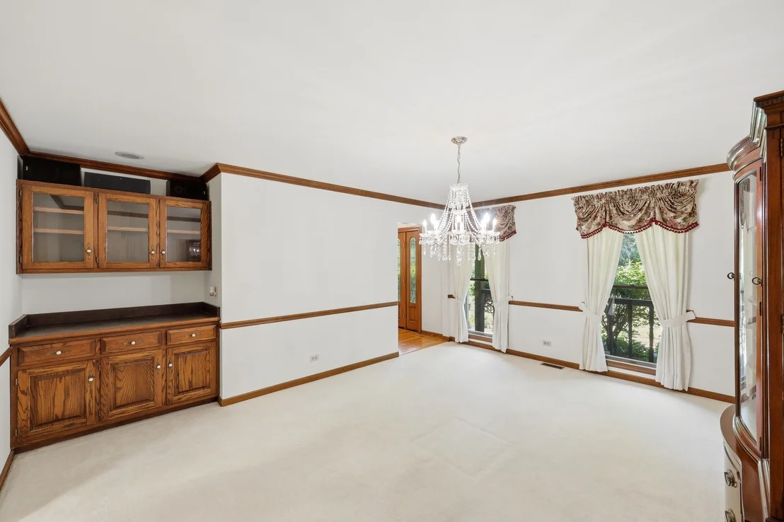 Photo of 107 Roxborough Place