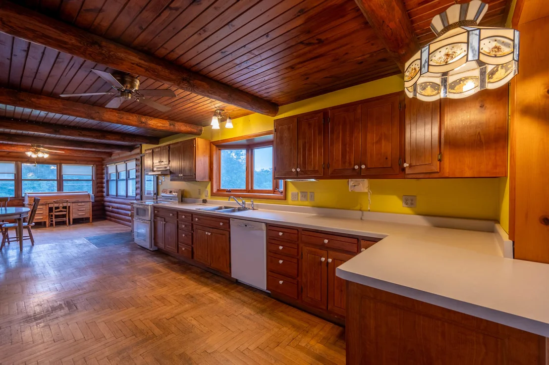 Photo of 3237 W Wilderness Road