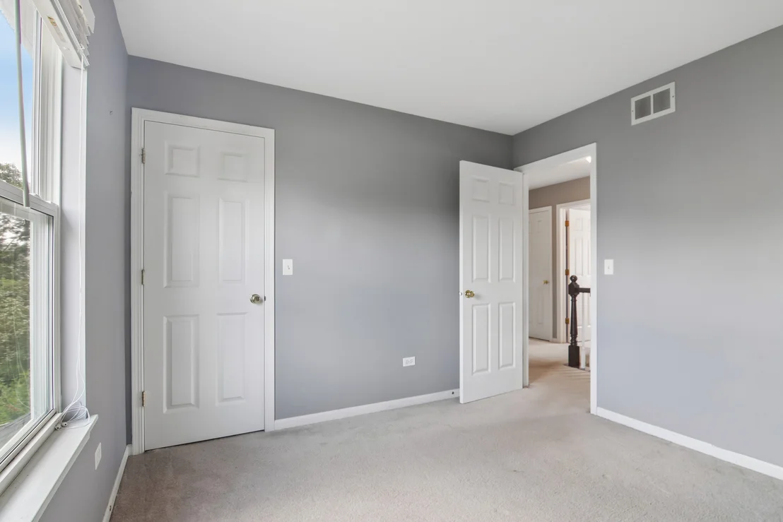 Photo of 1999 Sparrow Circle