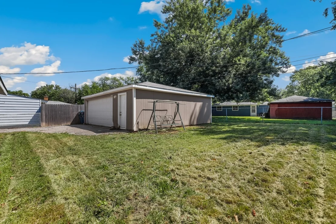 Photo of 253 Tiverton Lane