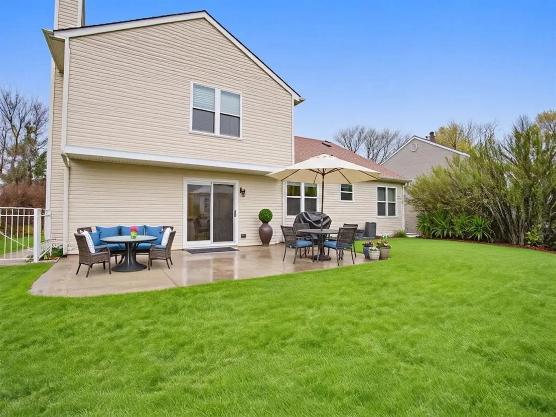 Photo of 814 Dunhill Drive