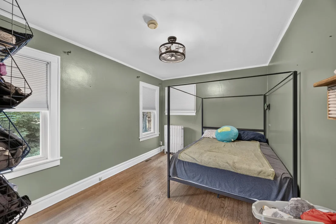 Photo of 1739 Cedar Road