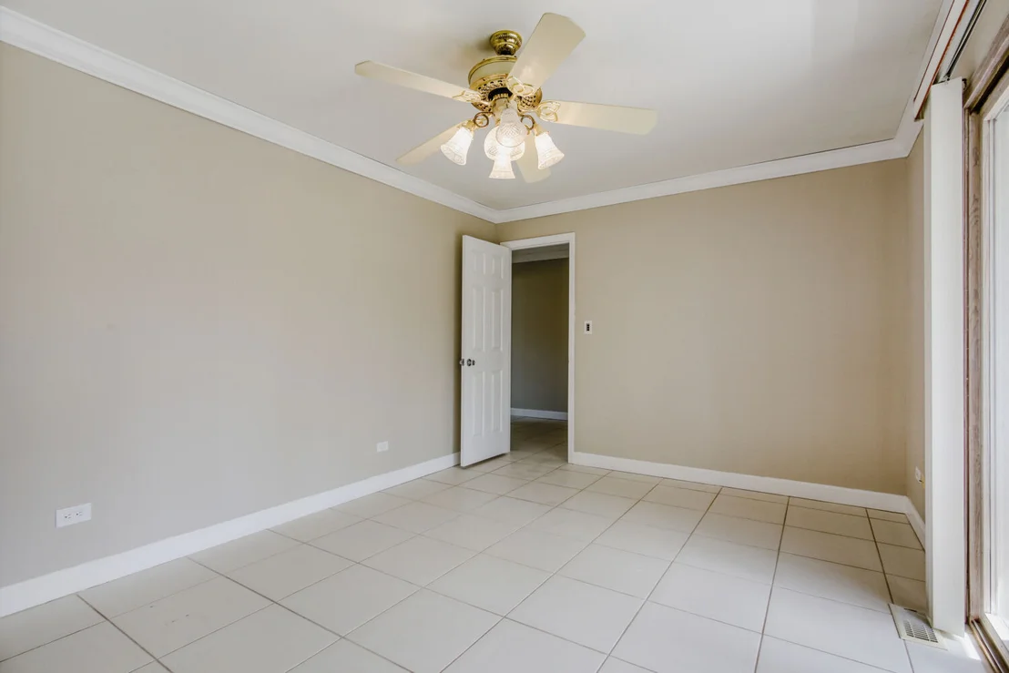 Photo of 855 Drummore Lane