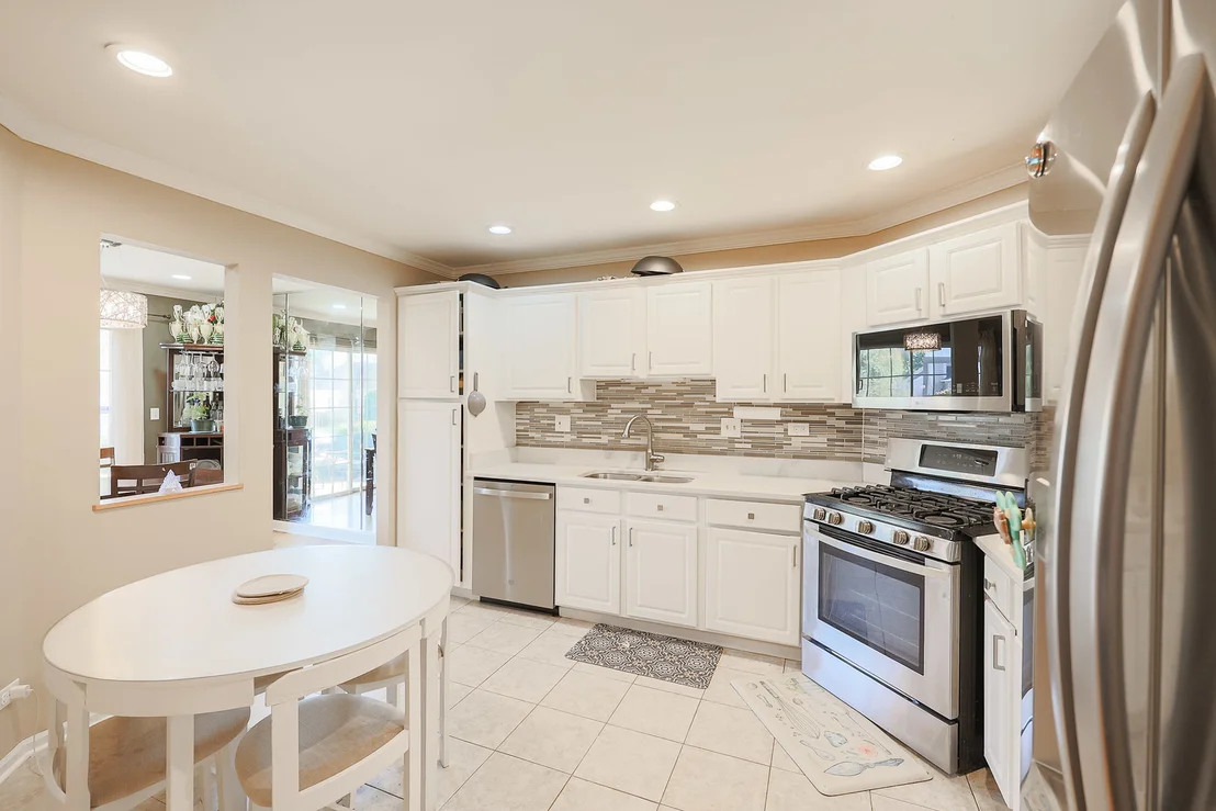 Photo of 270 Manor Drive