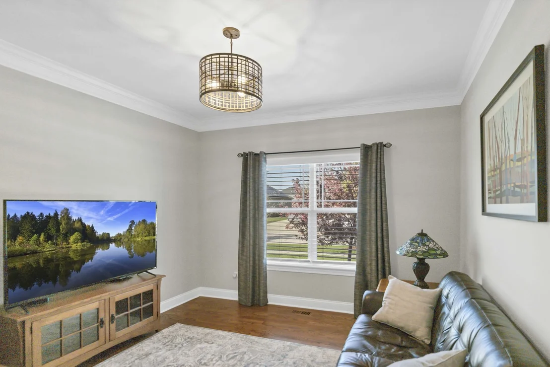 Photo of 3679 Broadleaf Avenue