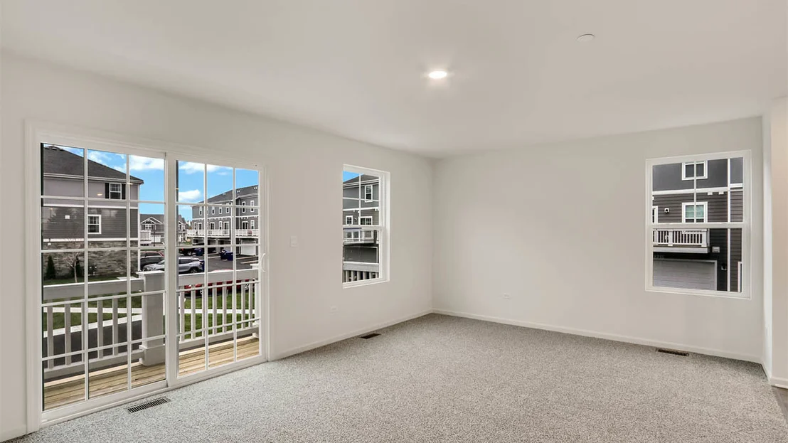 Photo of 405 Lakeshore Court