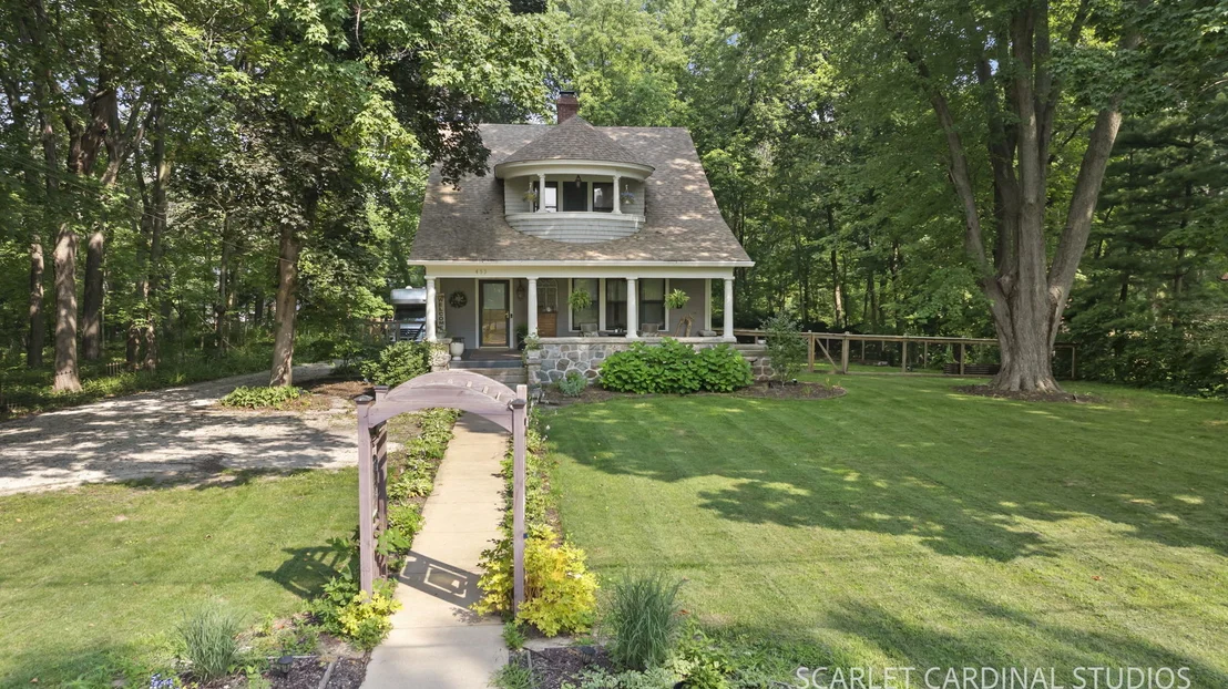 Photo of 453 Main Street