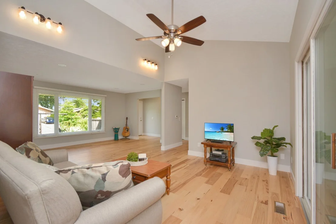 Photo of 104 S Williamsburg Drive