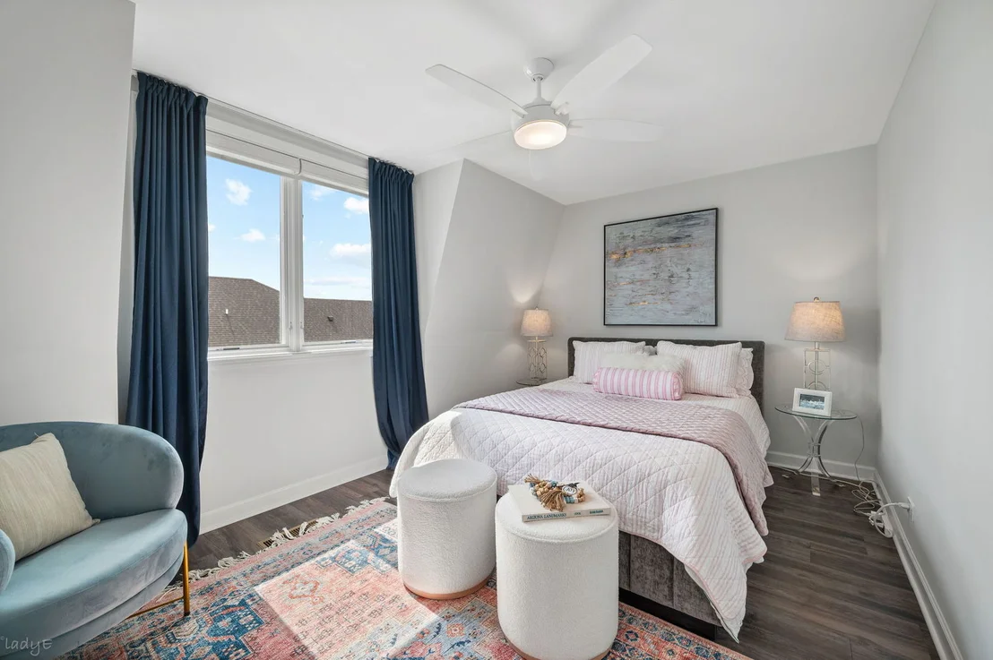 Photo of 1209 Shermer Road