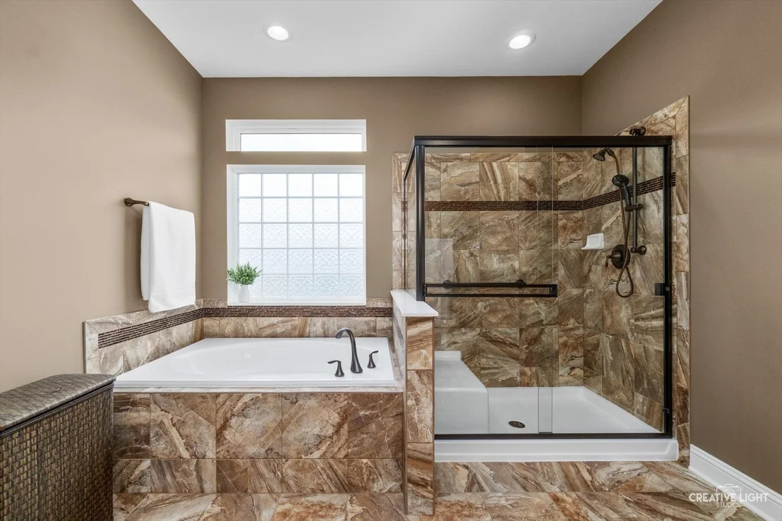 Photo of 2832 Chevy Chase Lane