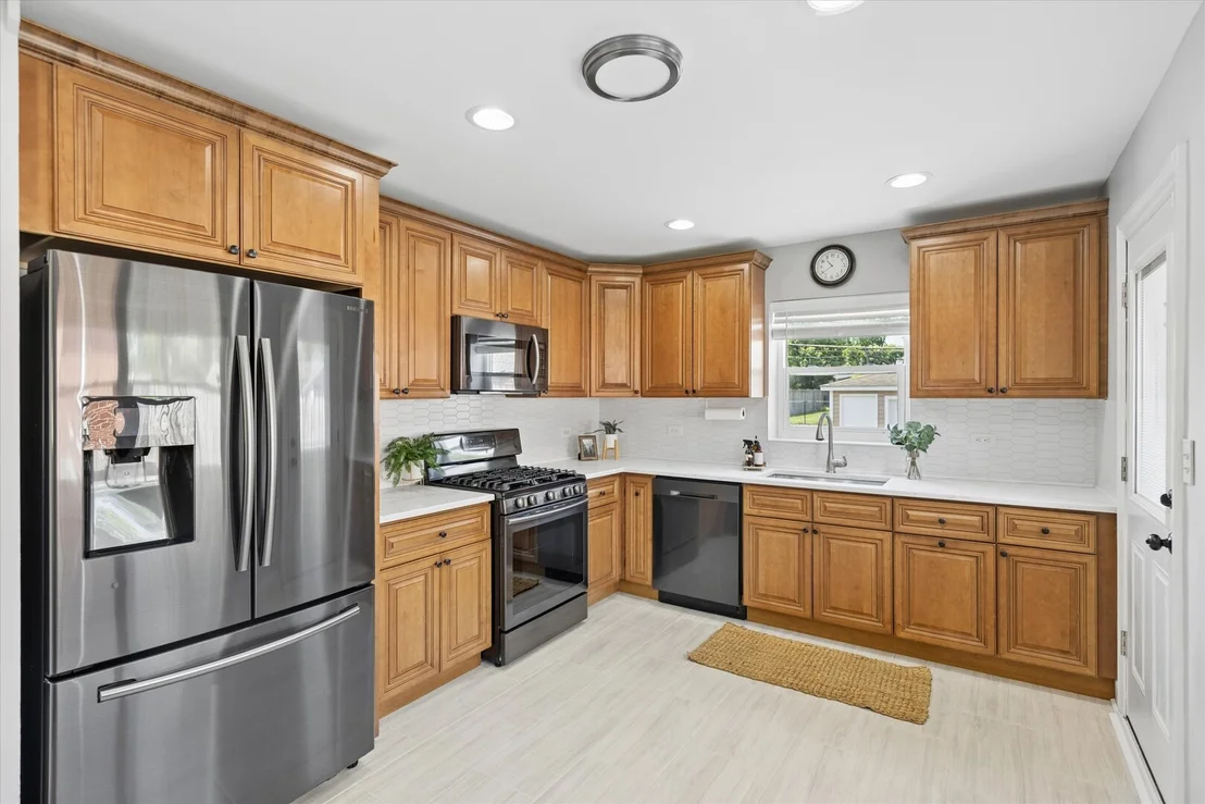 Photo of 408 W Commonwealth Lane