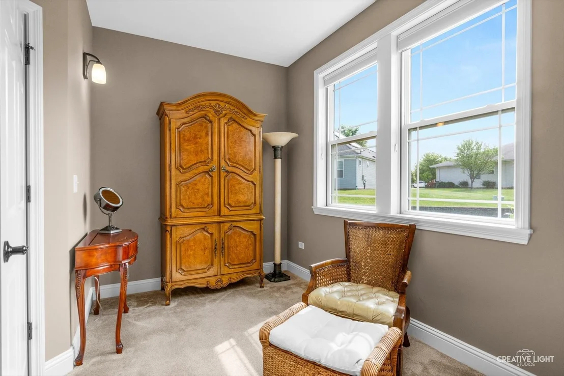 Photo of 2832 Chevy Chase Lane