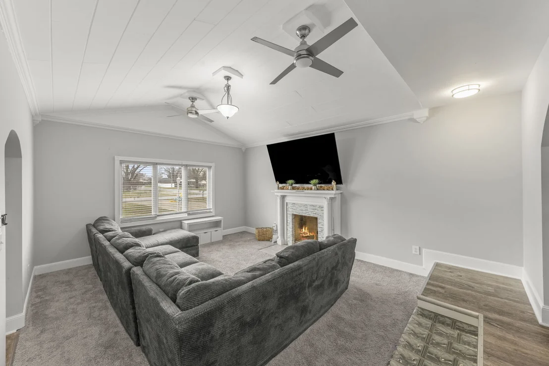 Photo of 916 Barber Lane