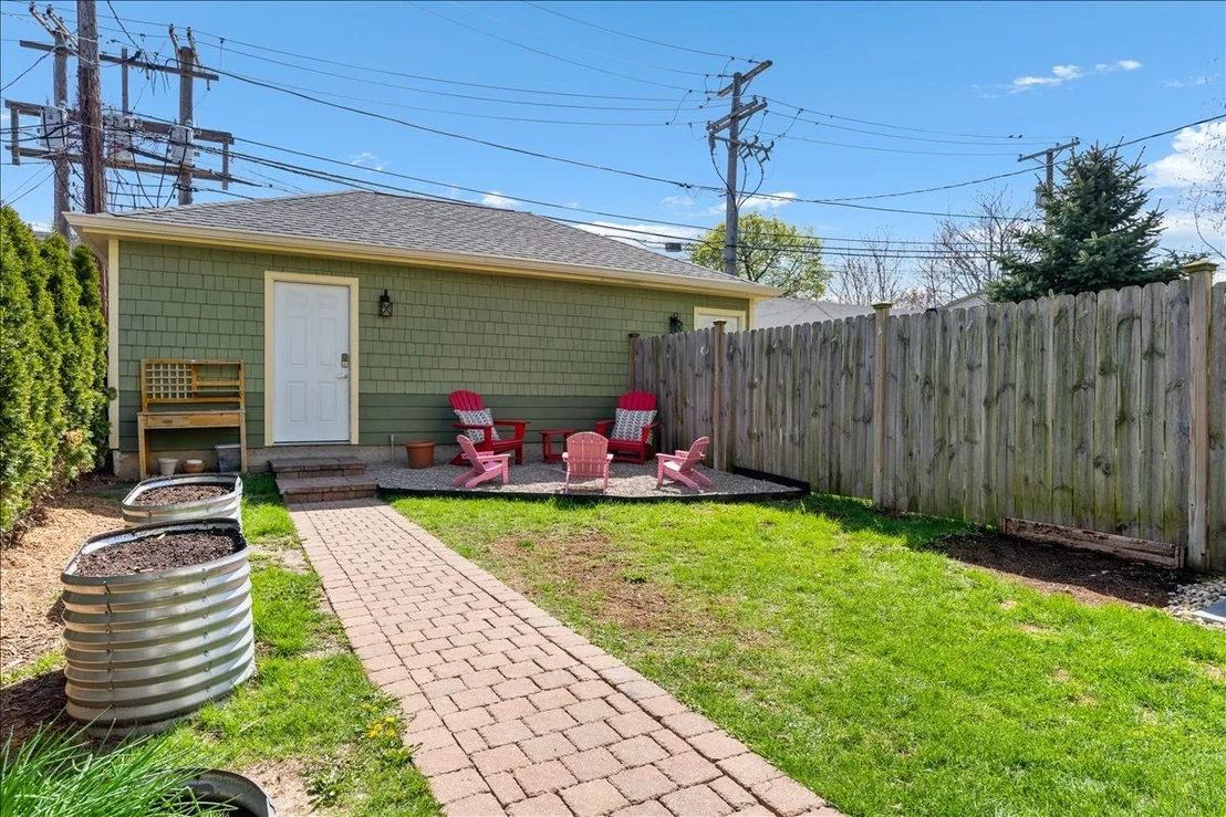 Photo of 1941 Wesley Avenue