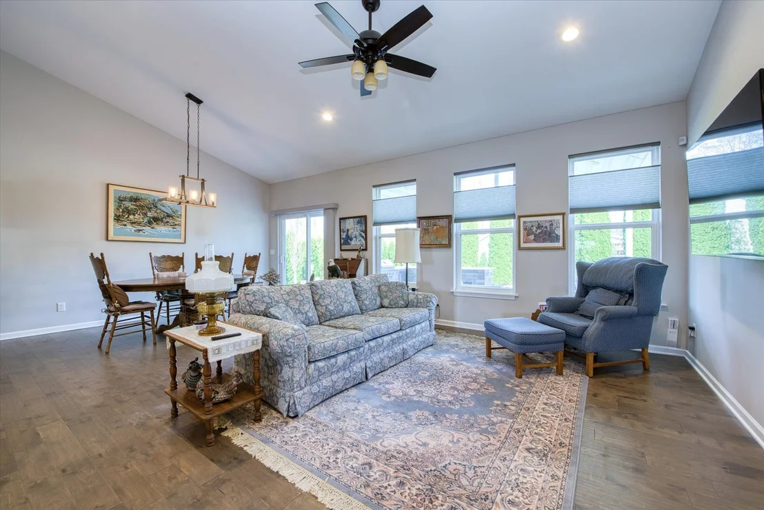 Photo of 1014 Persimmon Drive