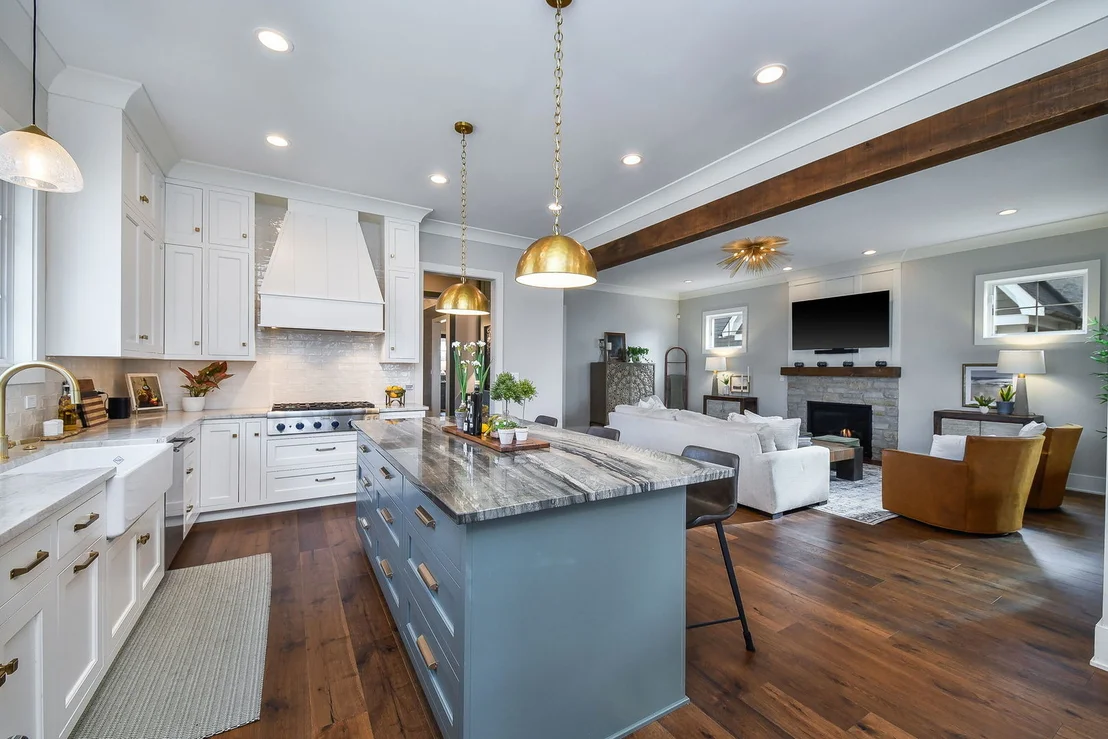 Photo of 618 N Wheaton Avenue