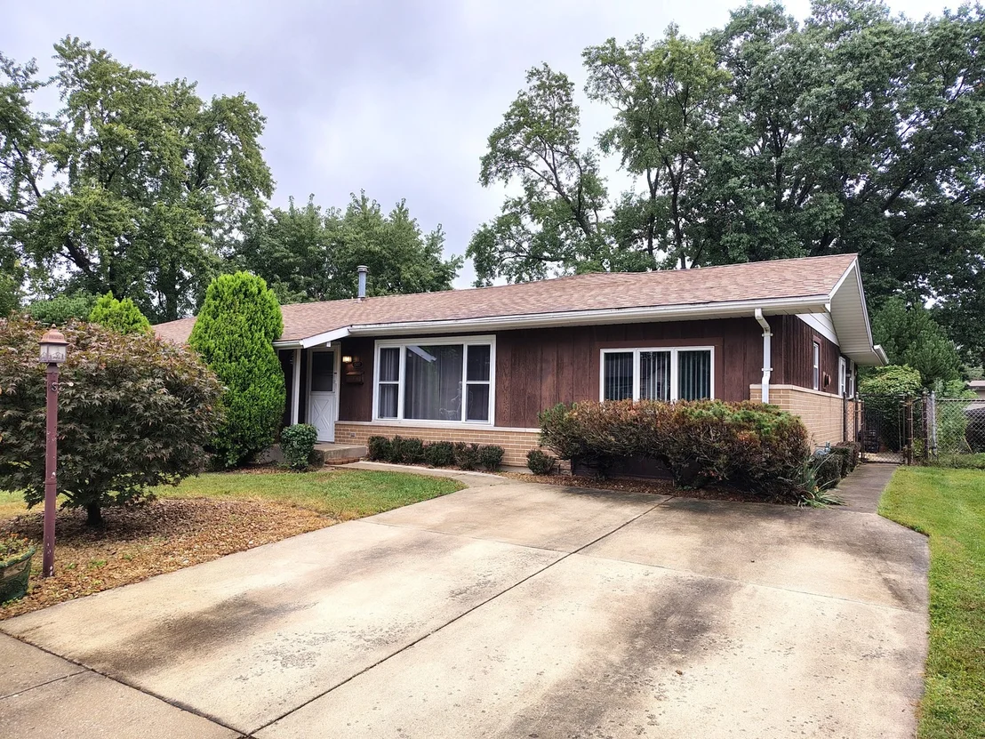 Photo of 15017 Sunset Avenue