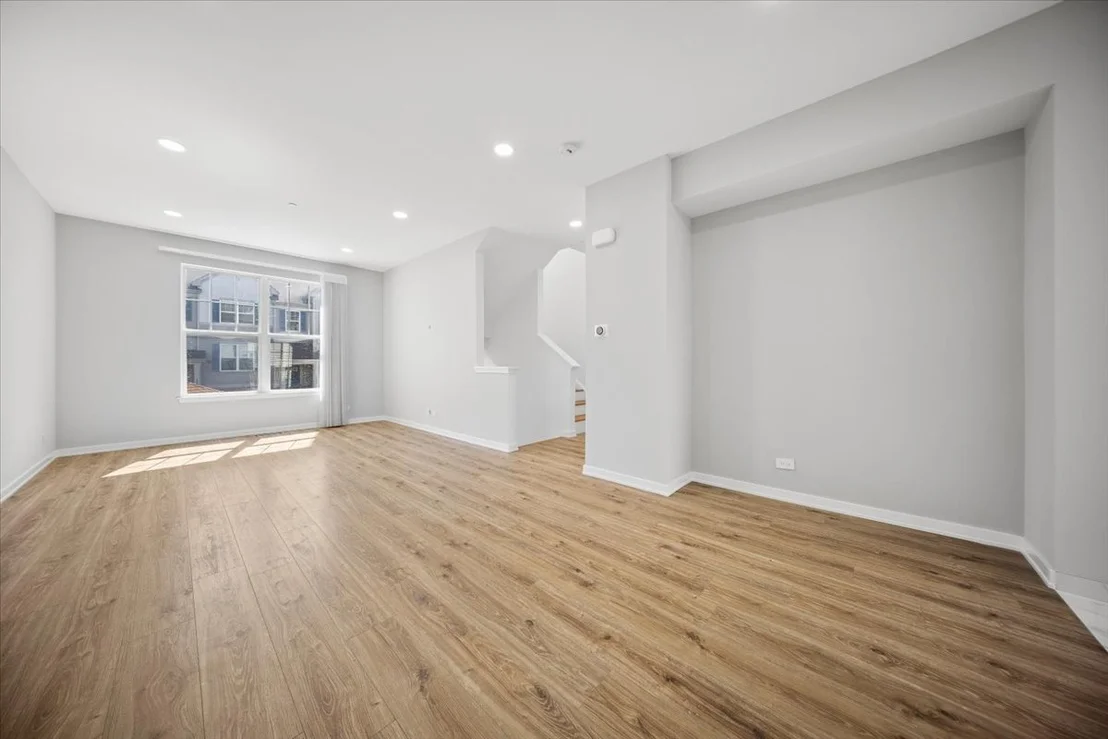 Photo of 1244 Evergreen Avenue