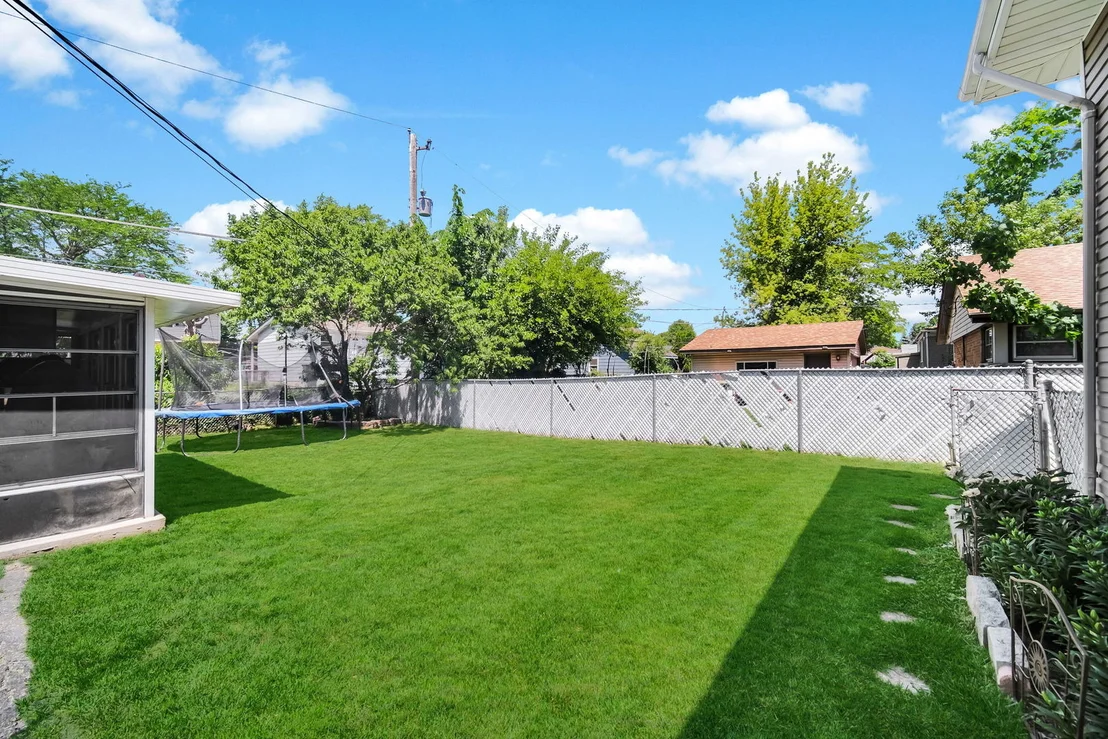 Photo of 1020 Hahn Place