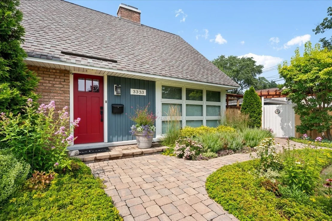 Photo of 3333 Payne Street