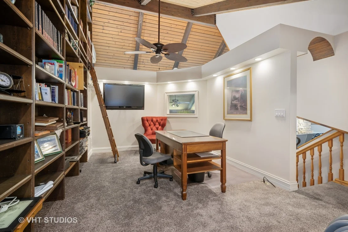 Photo of 153 Algonquin Road