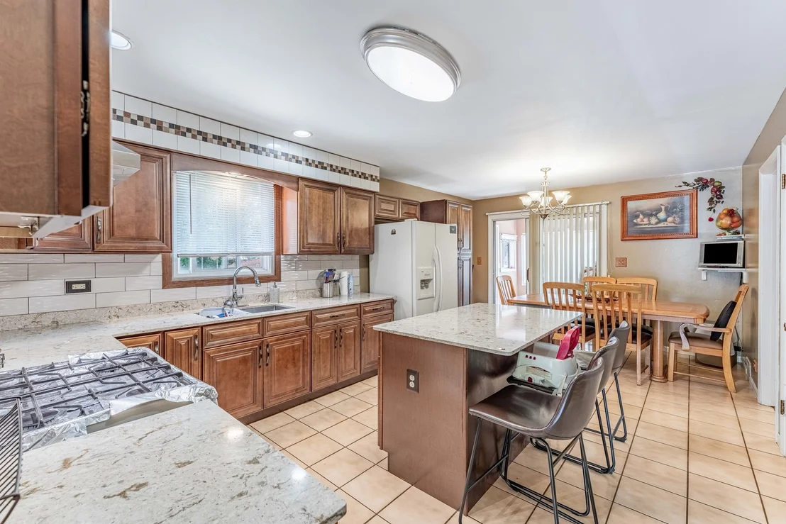 Photo of 433 E Cherry Hill Drive