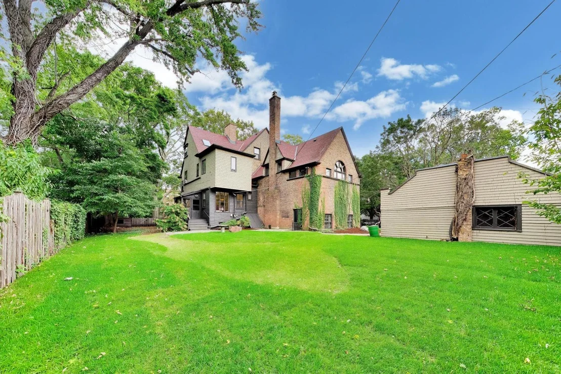 Photo of 225 Hamilton Street