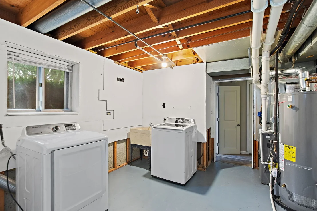 Photo of 321 Desmond Drive