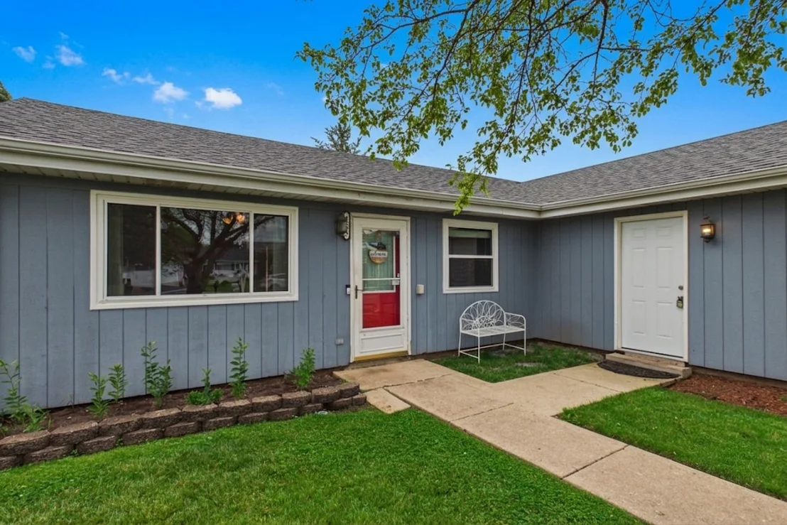 Photo of 4595 Zeppelin Drive