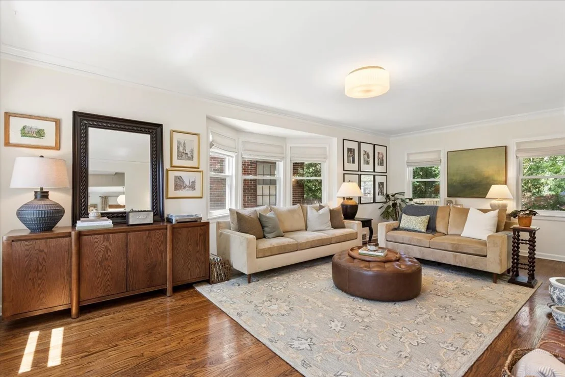 Photo of 496 Longcommon Road