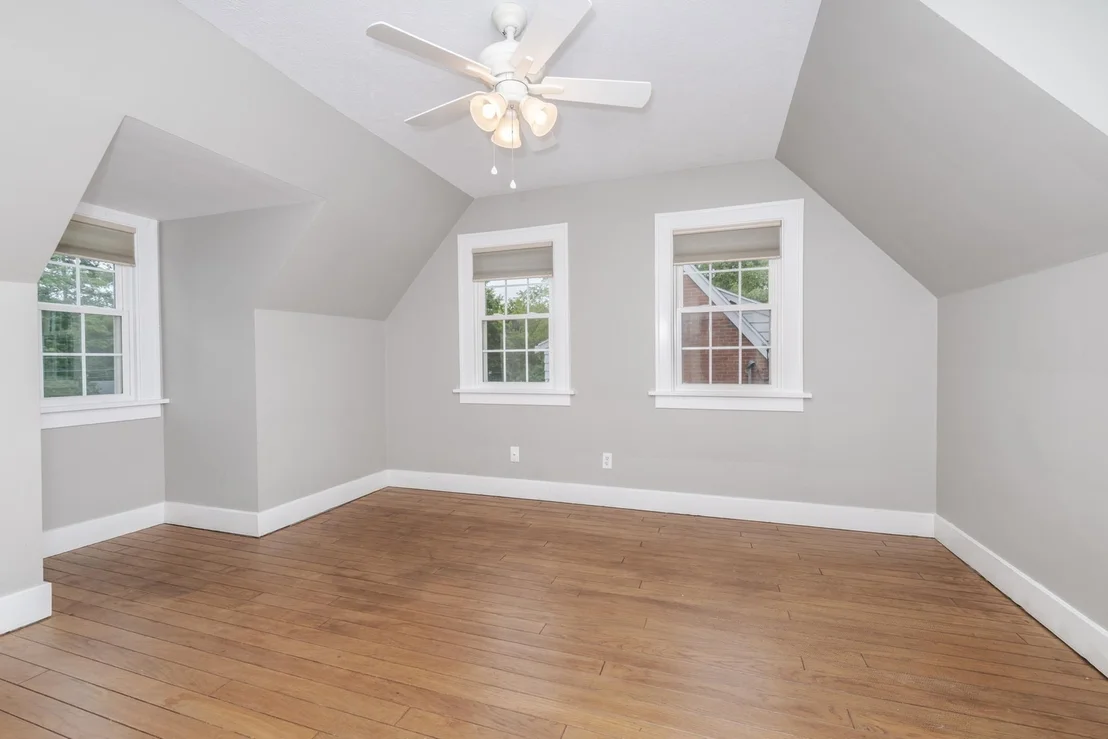 Photo of 12 Norbloom Avenue