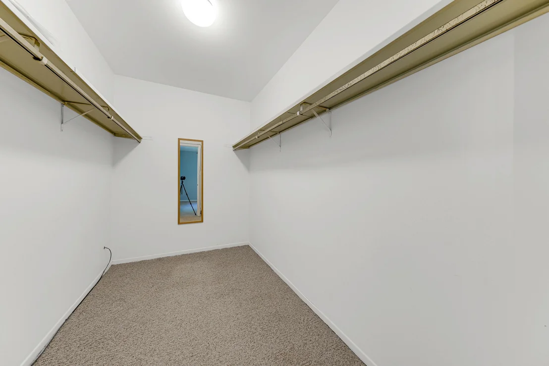 Photo of Unit D at 602 Devonshire Court