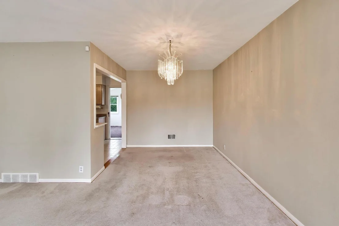 Photo of 7338 Beckwith Road