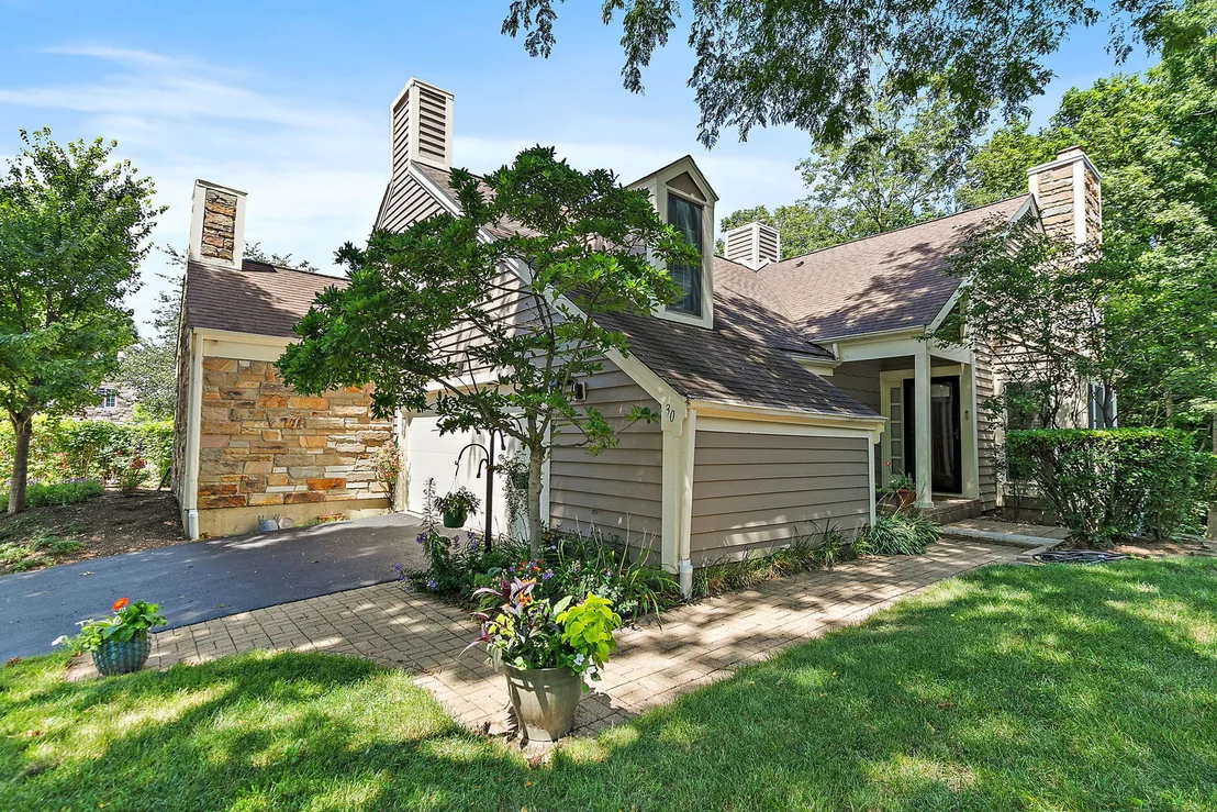 Photo of 30 Whittington Crse