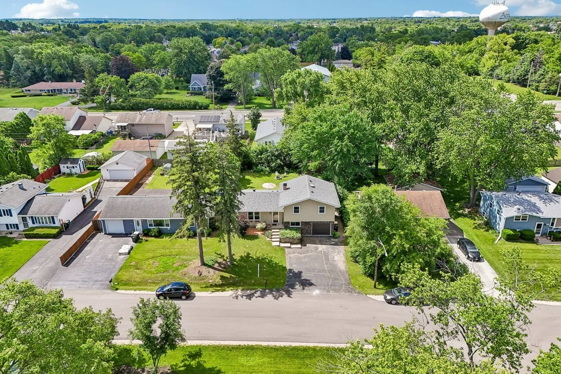 Photo of 523 Maplewood Drive