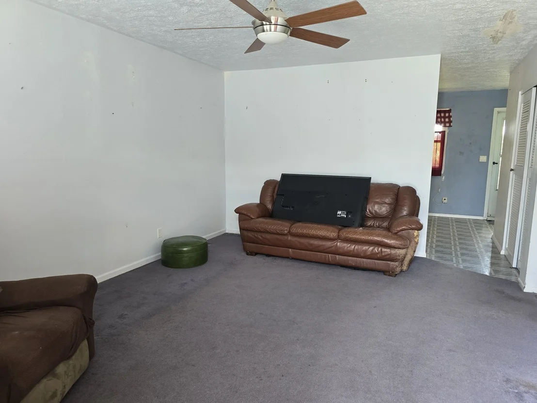 Photo of 800 E Main Street