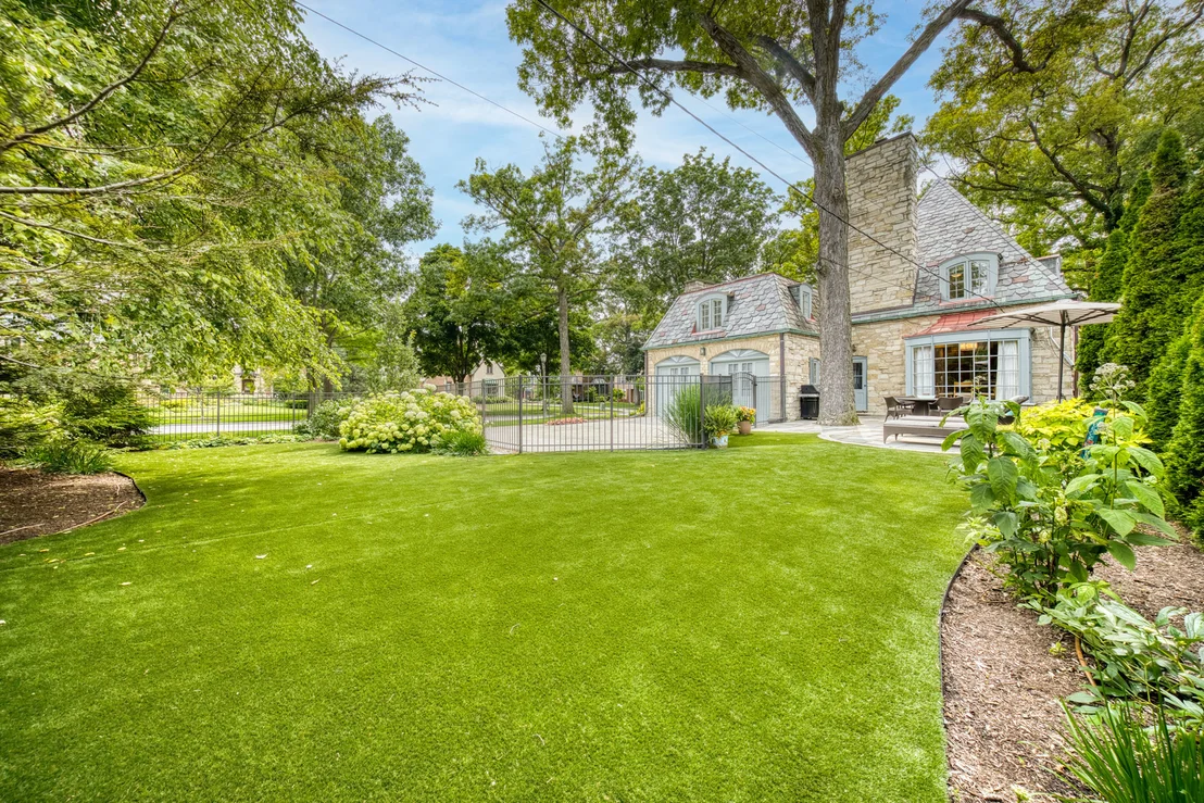 Photo of 1339 Forest Avenue